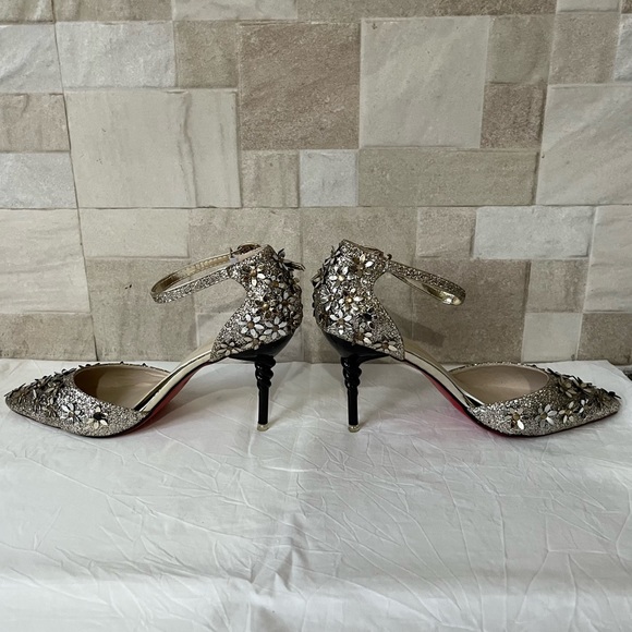 Imported heels with 3D flowers ~ NEW & UNUSED - Picture 5 of 9